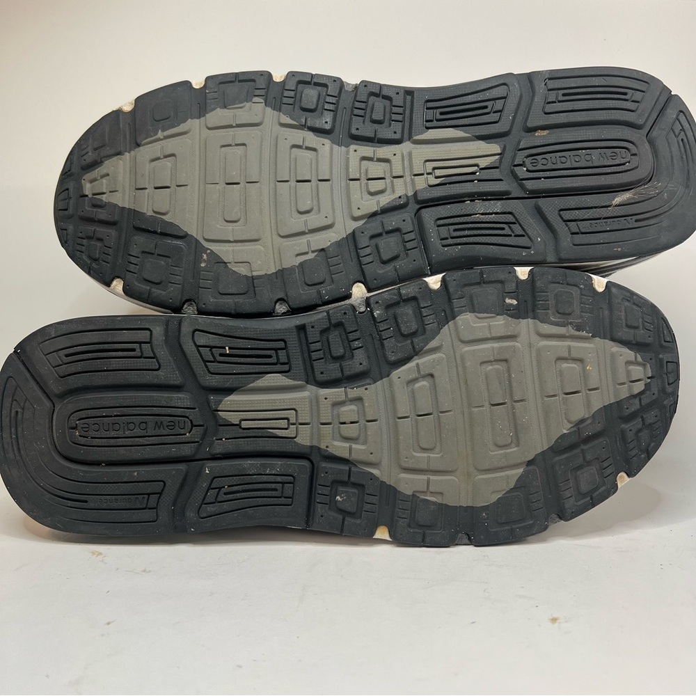 New Balance Shoes Lace Up Running Sneakers - Picture 8 of 14